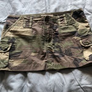 Abercrombie & Fitch camo skirt